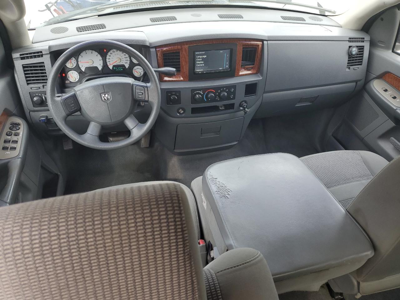 2006 Dodge RAM - Image 8