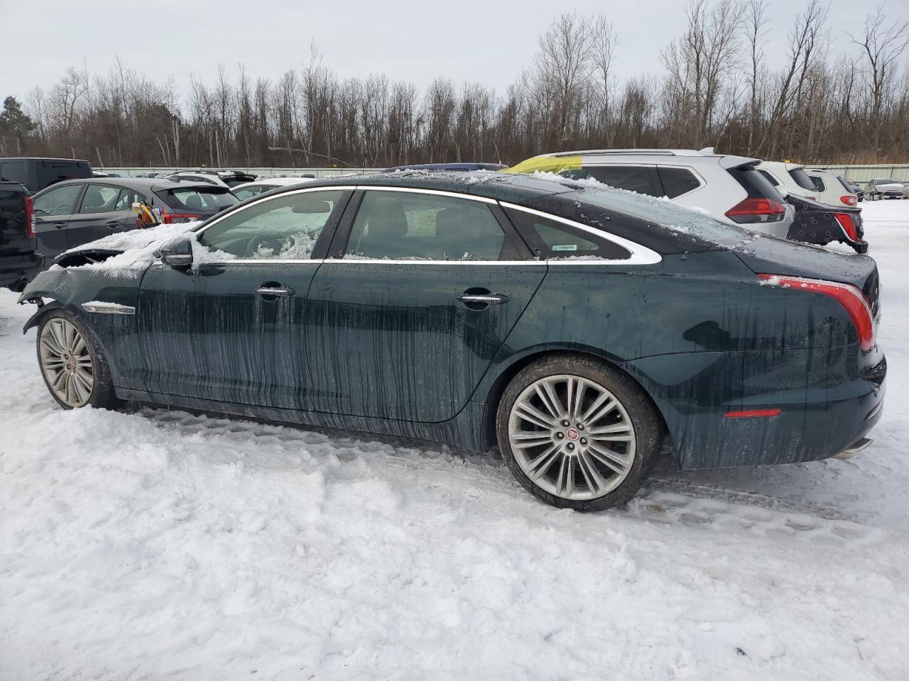 2016 Jaguar XJ - Image 2