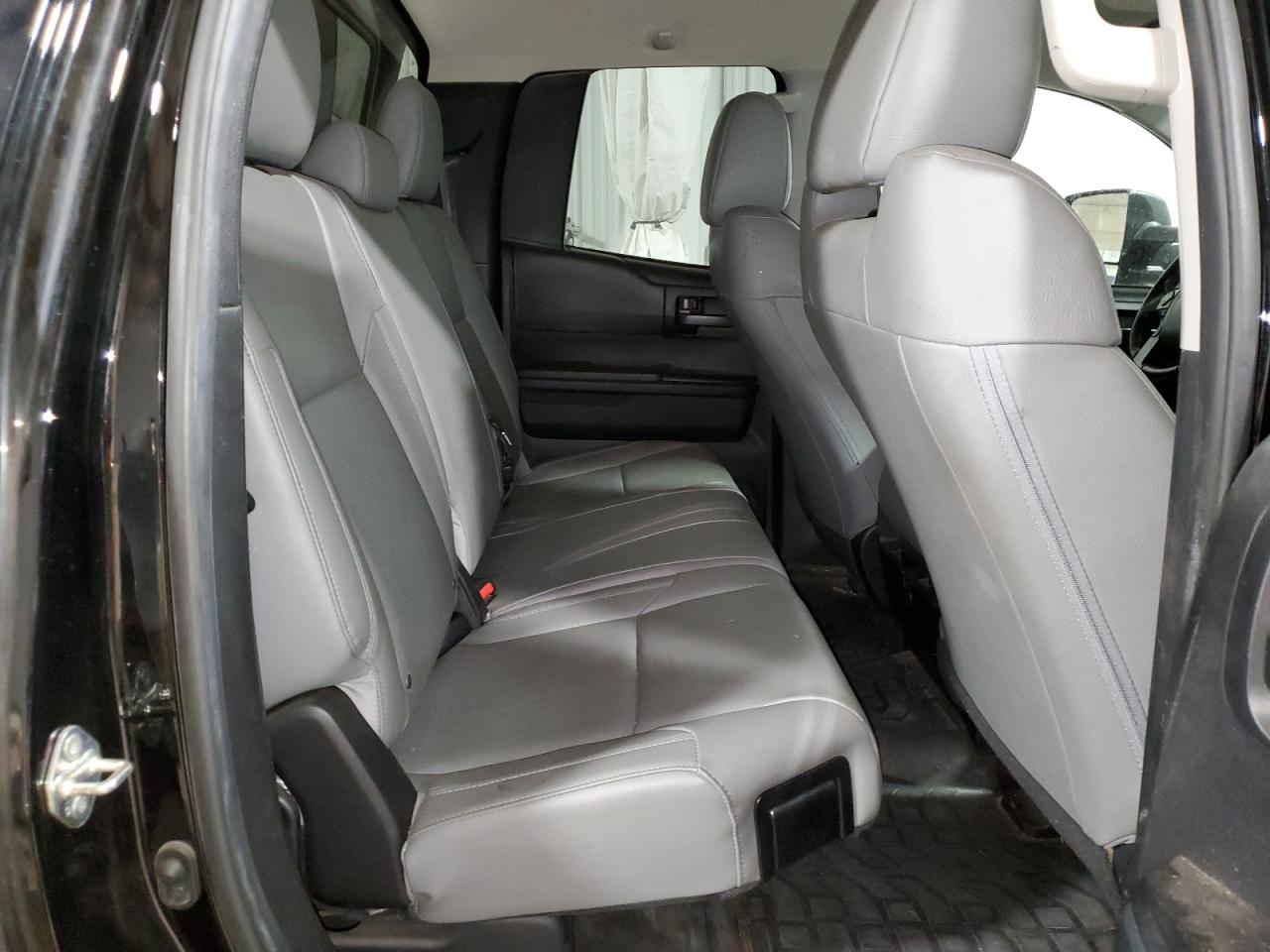 2020 Toyota Tundra - Image 10