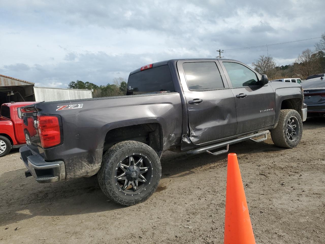 2014 Chevrolet Silverado - Image 3