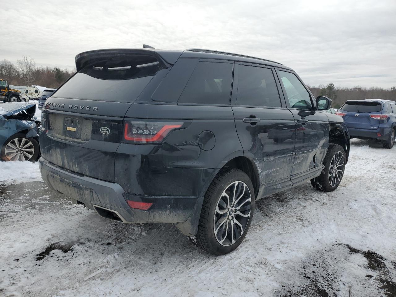 2022 Land Rover Range Rover - Image 3