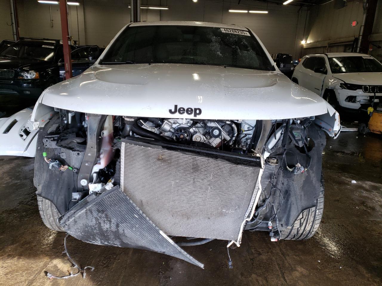 2020 Jeep Grand Cherokee - Image 5