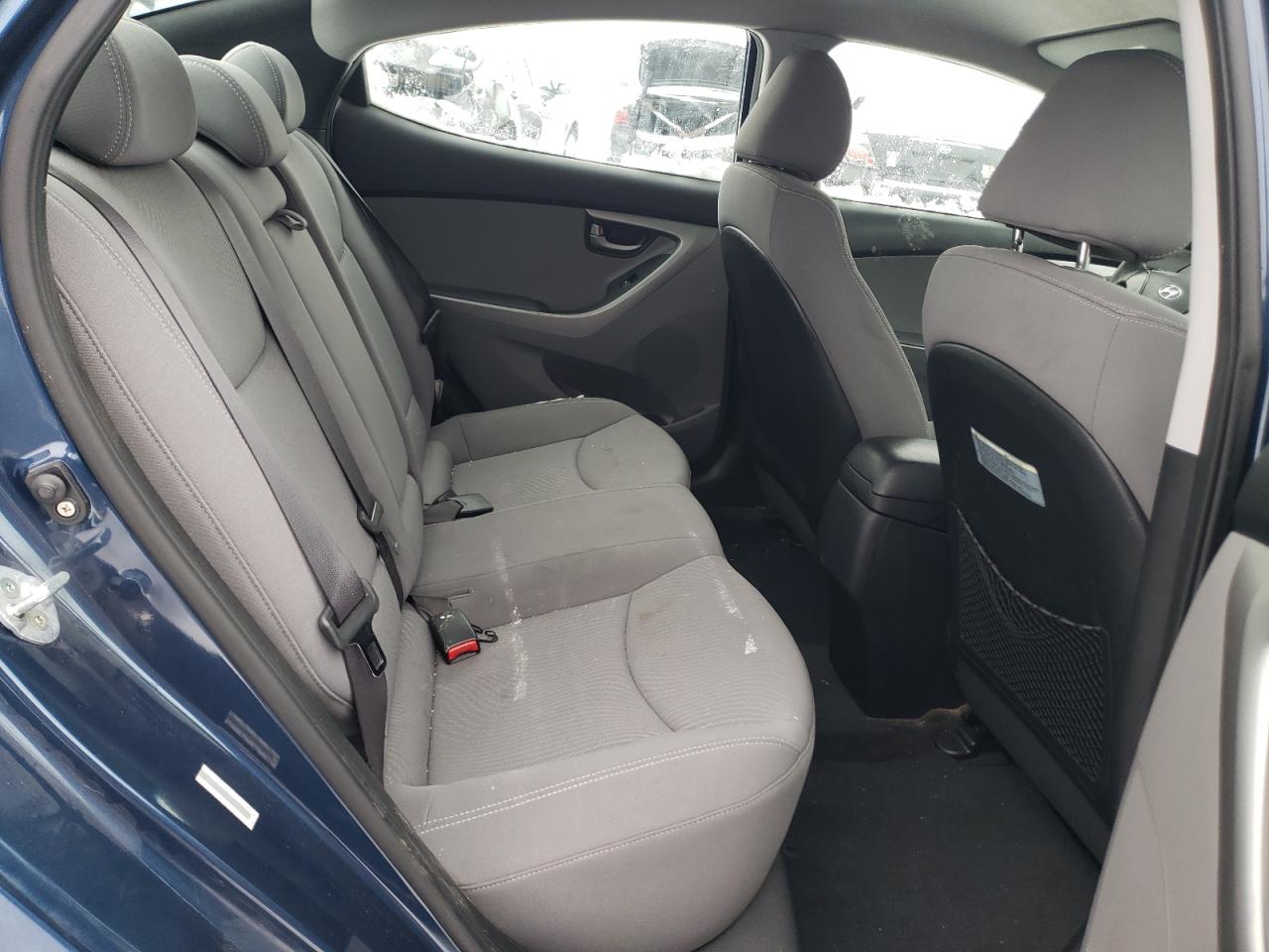 2015 Hyundai Elantra - Image 10