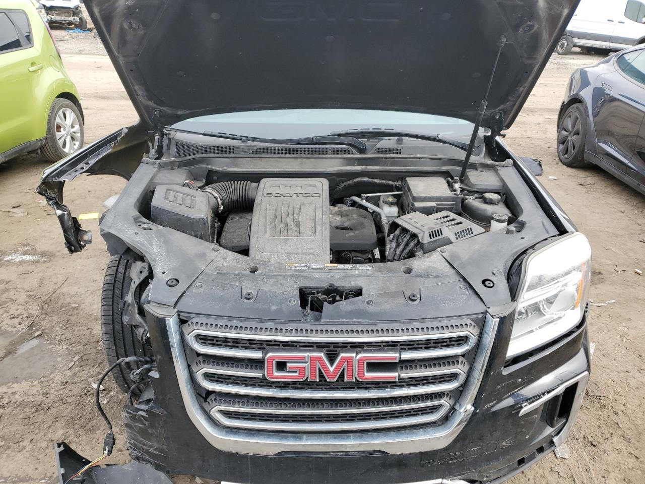 2017 GMC Terrain - Image 12