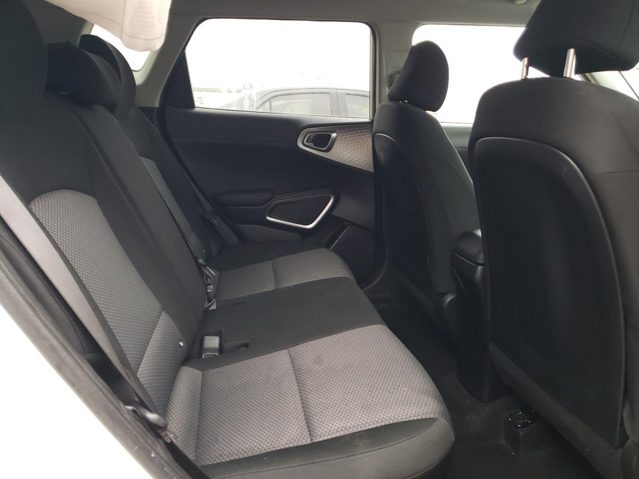 2023 Kia Soul - Image 10