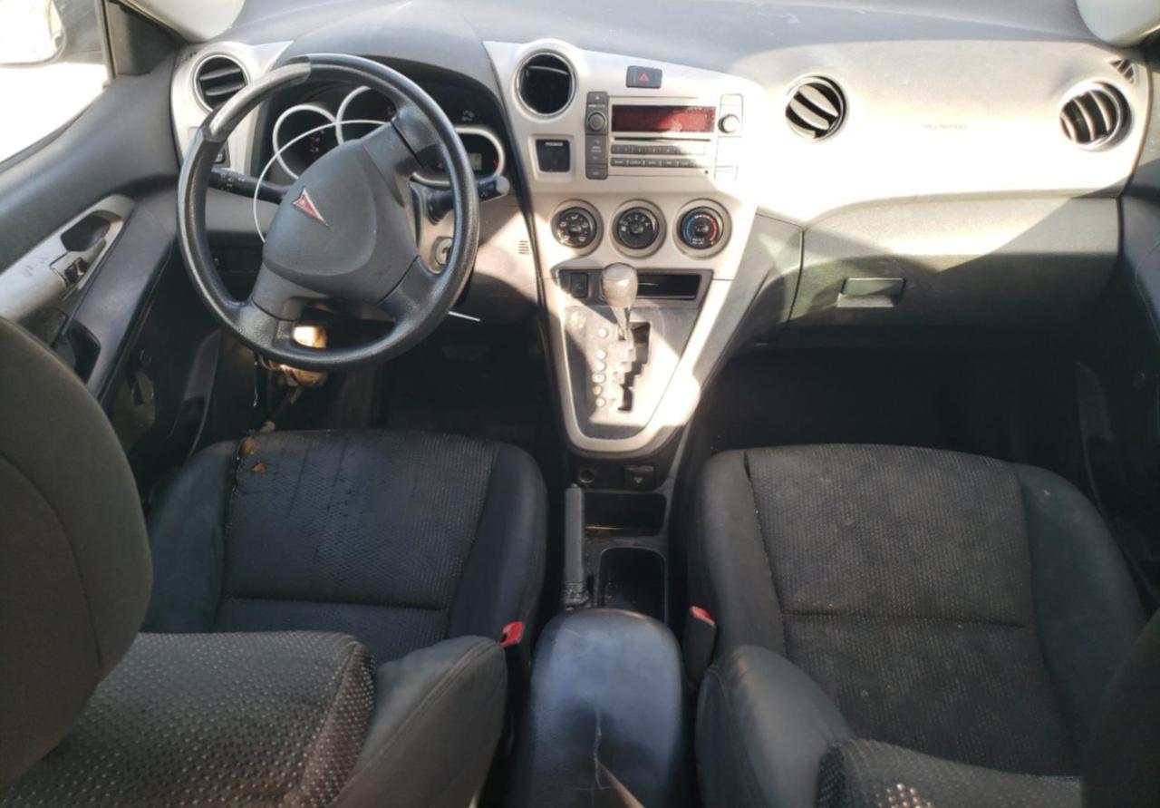 2009 Pontiac Vibe - Image 8