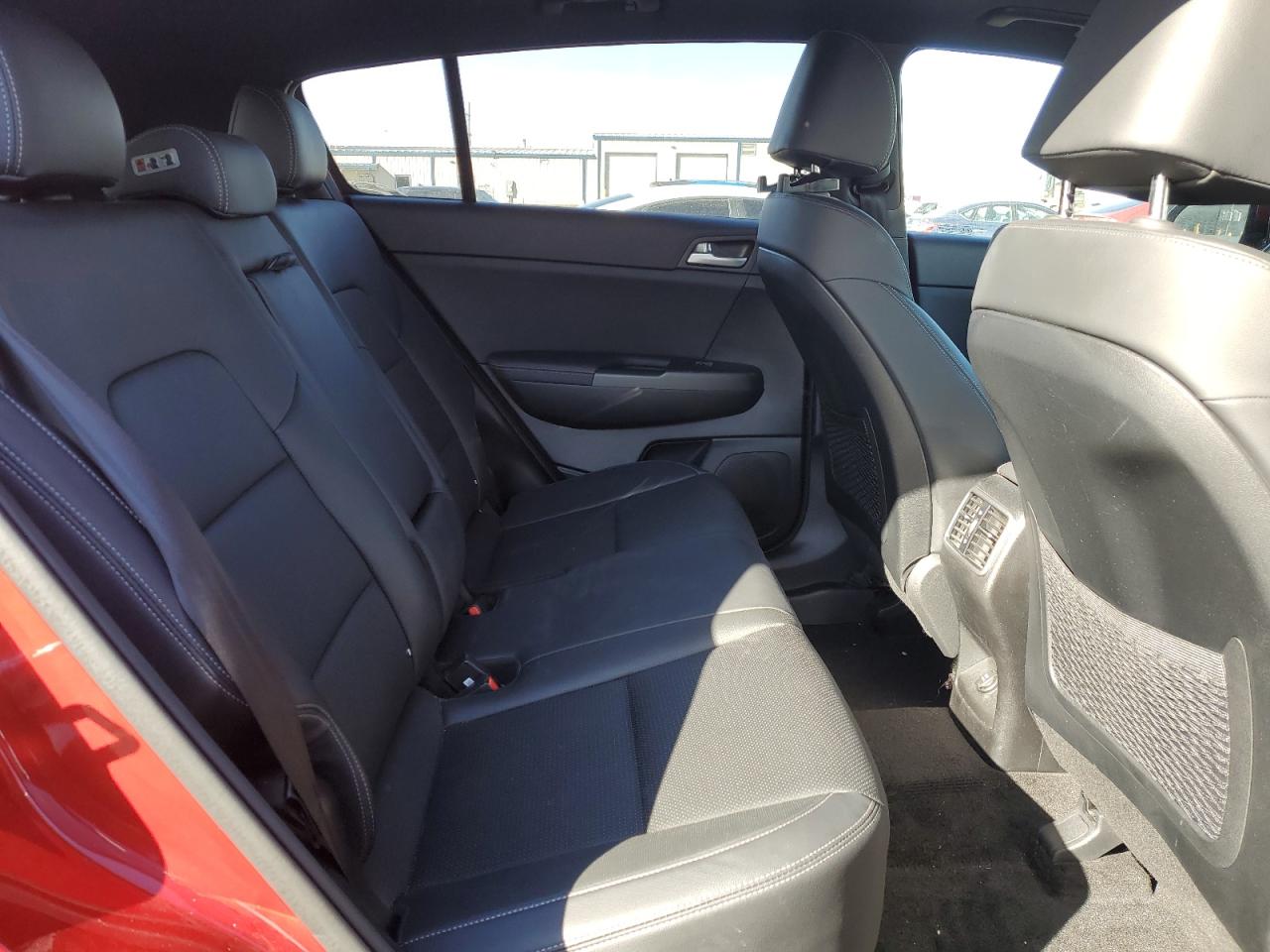 2020 Kia Sportage - Image 12