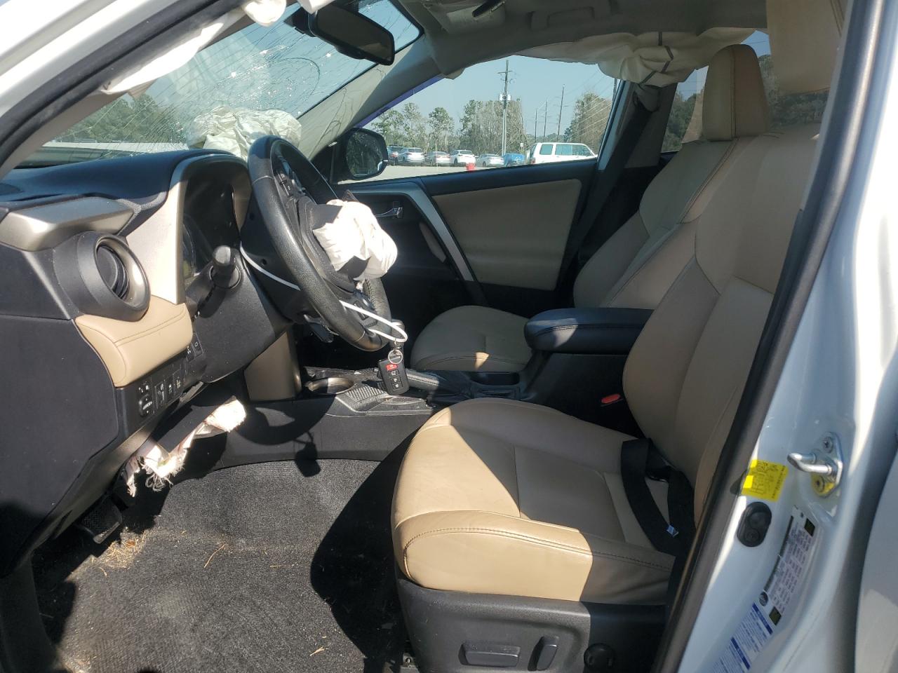 2014 Toyota RAV 4 - Image 7