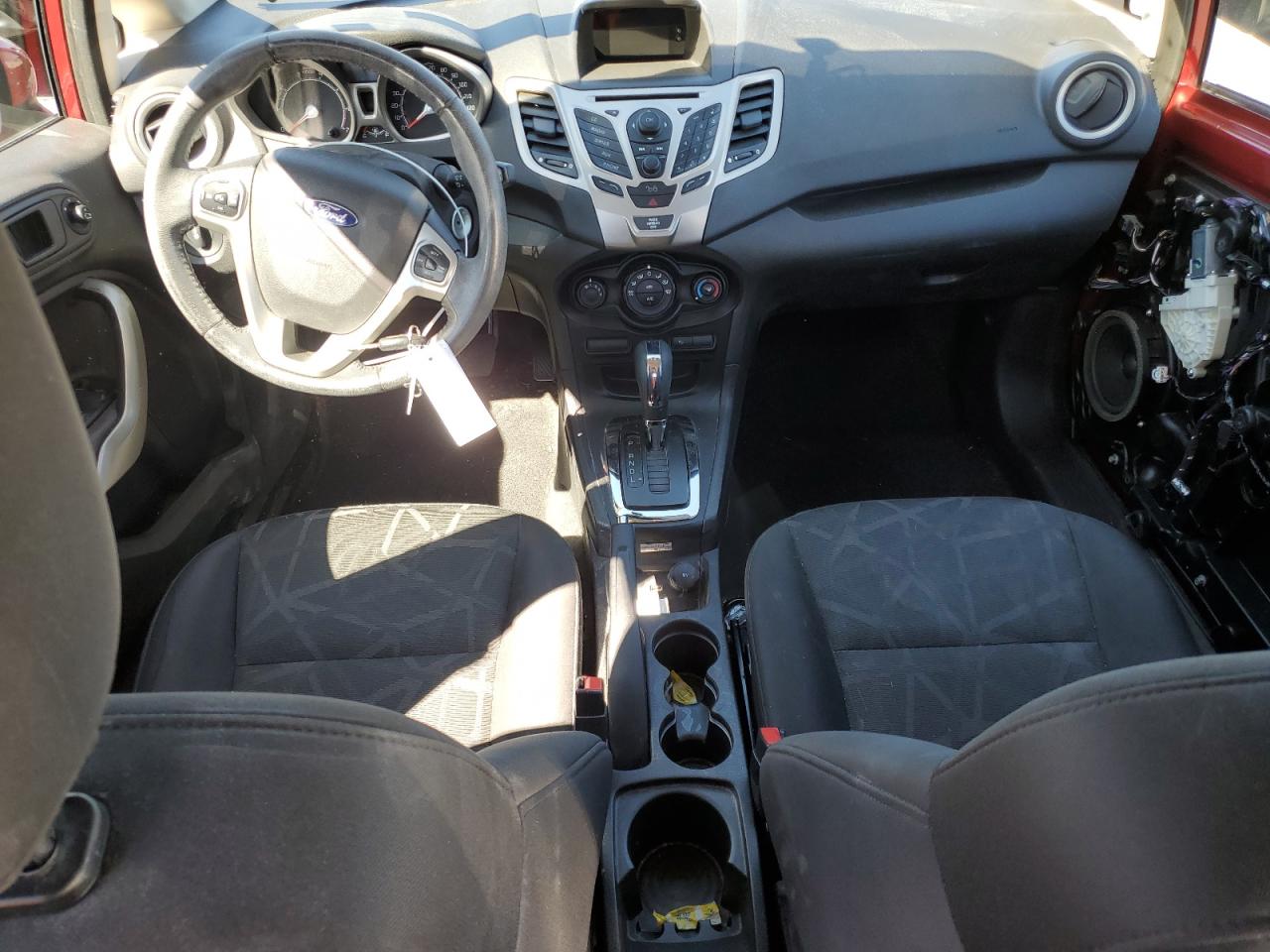 2011 Ford Fiesta - Image 8