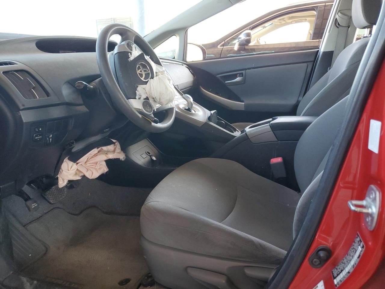 2012 Toyota Prius - Image 7