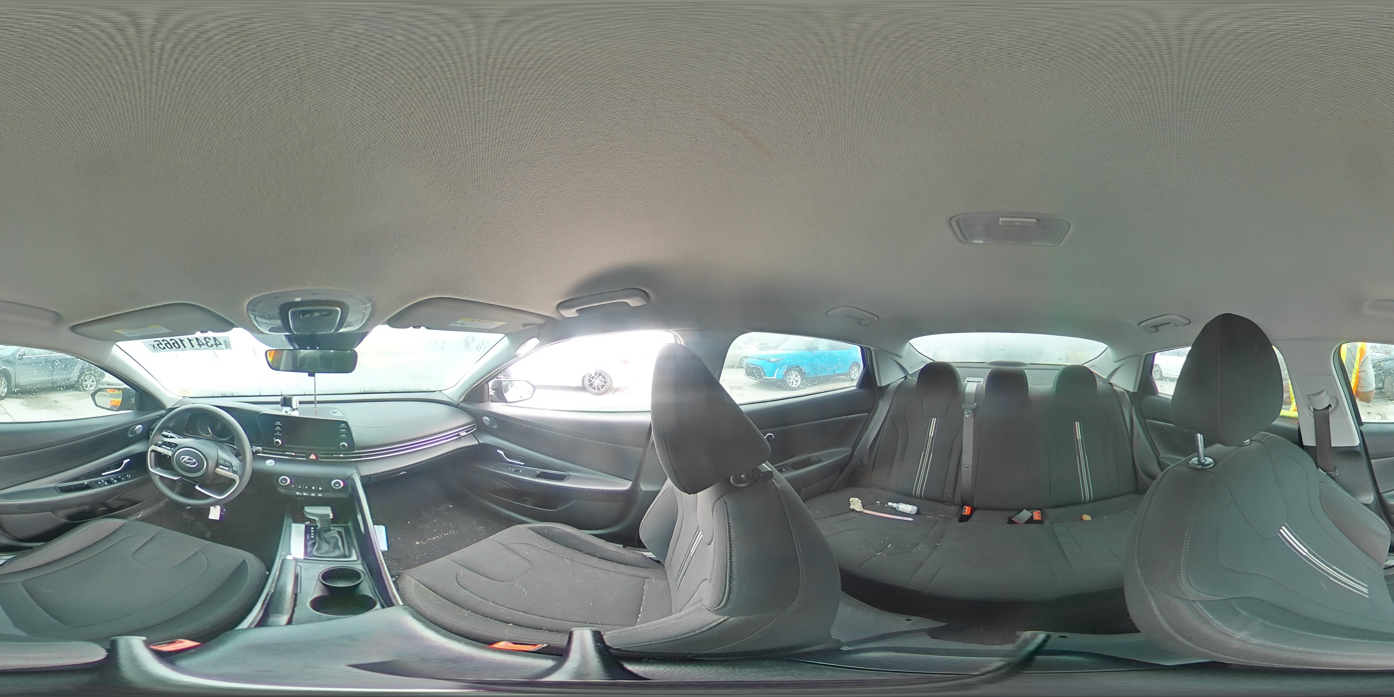 2021 Hyundai Elantra - Image 13