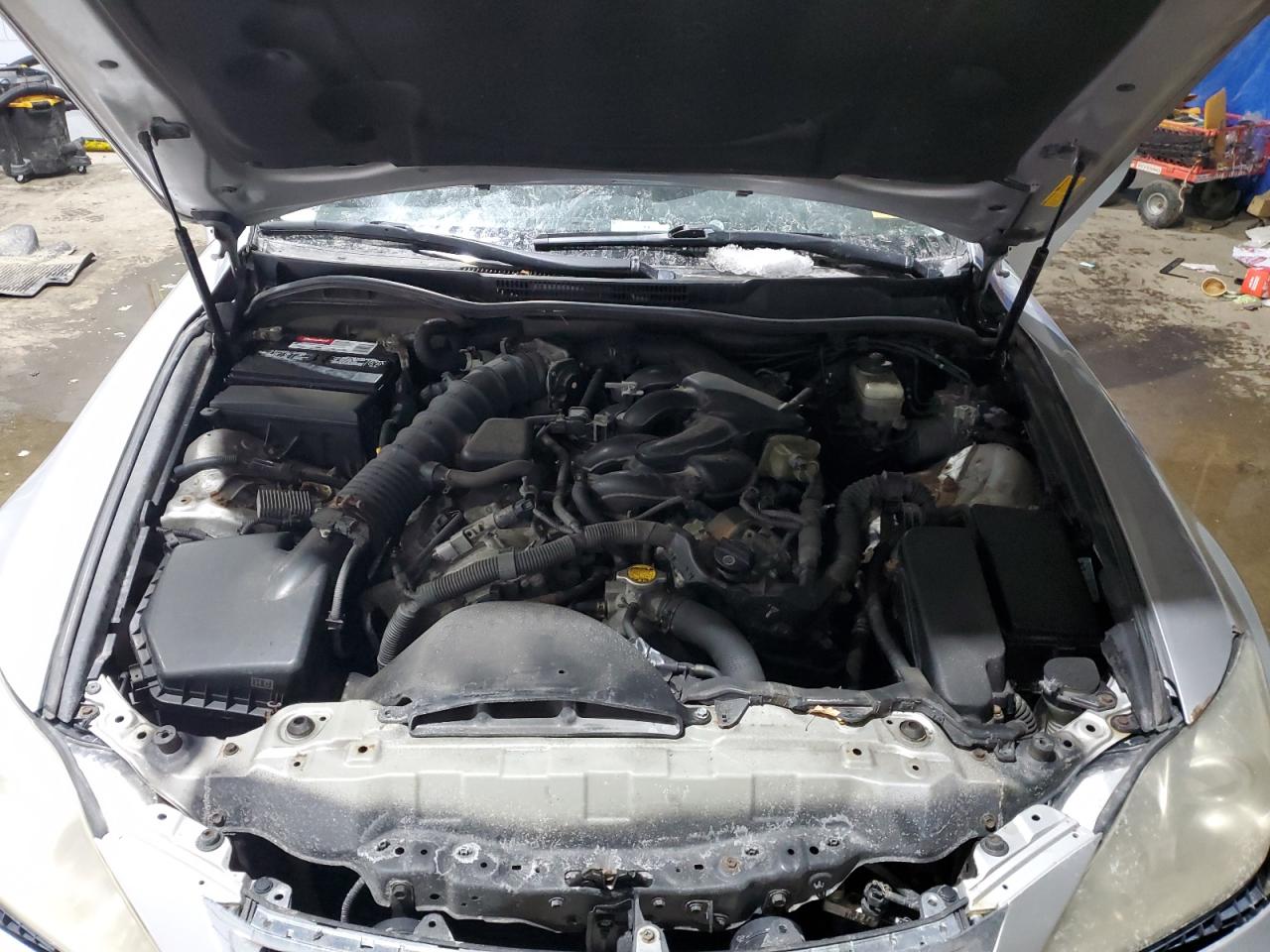 2009 Lexus IS - Image 11