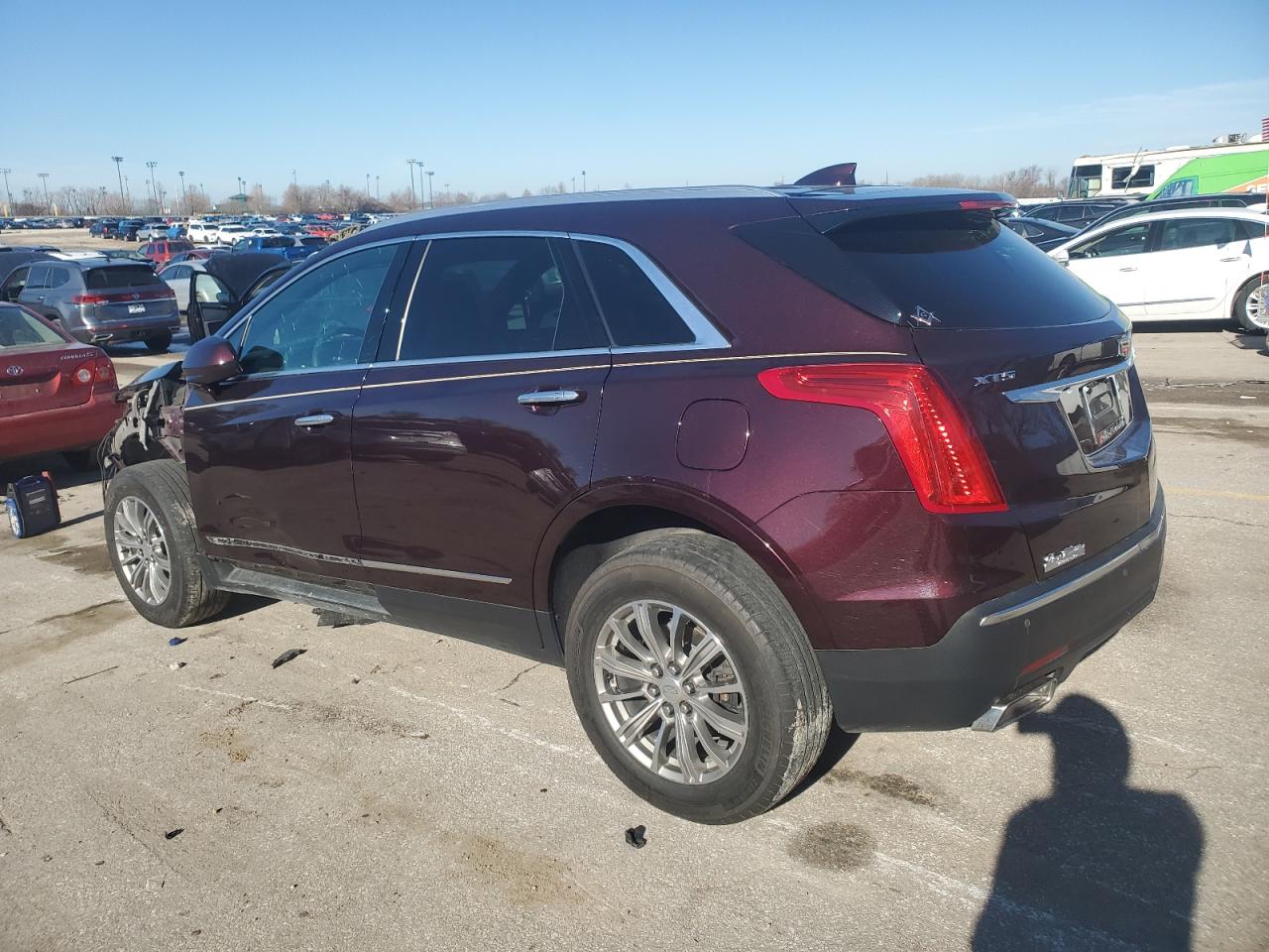 2017 Cadillac XT5 - Image 2