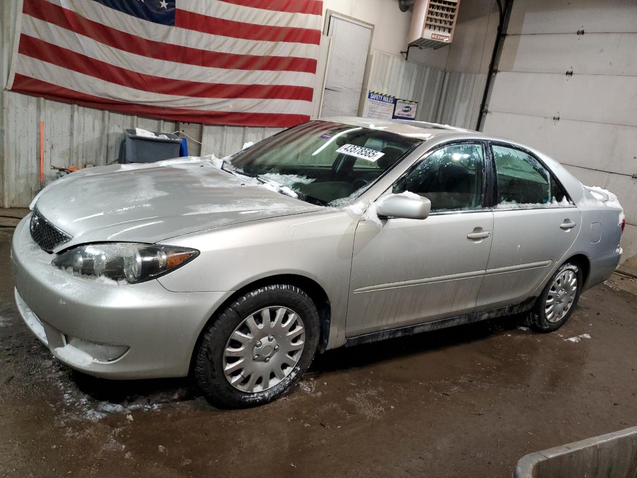 2005 Toyota Camry - Image 1