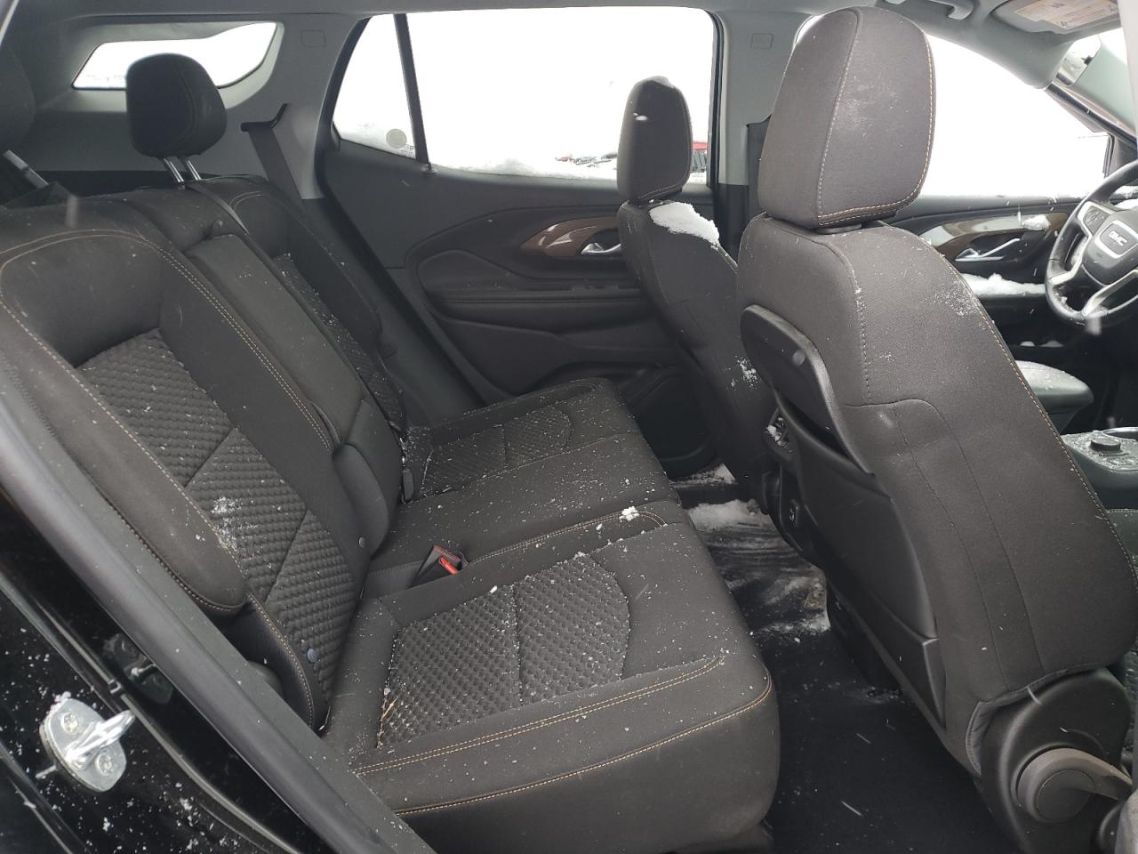 2021 GMC Terrain - Image 11