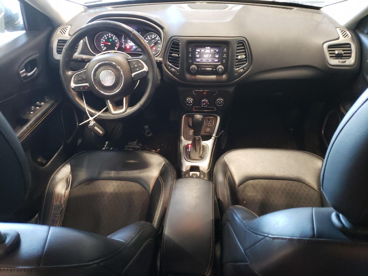 2017 Jeep Compass - Image 8