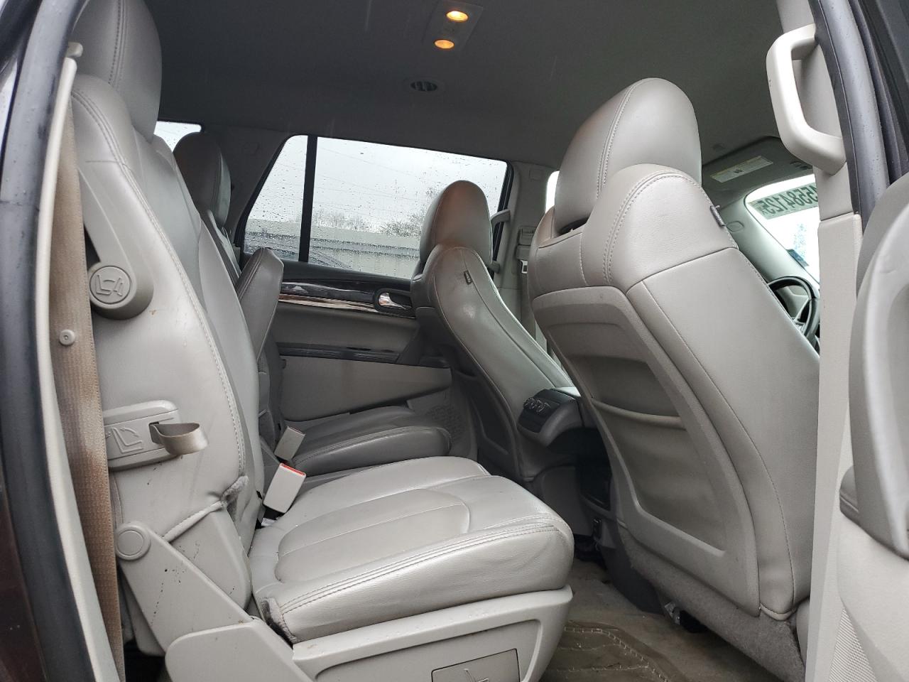 2015 Buick Enclave - Image 11