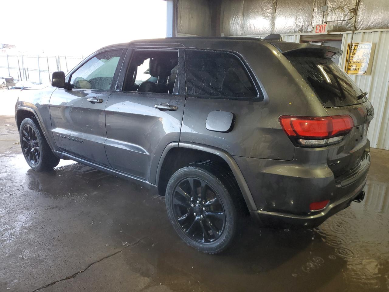 2020 Jeep Grand Cherokee - Image 2