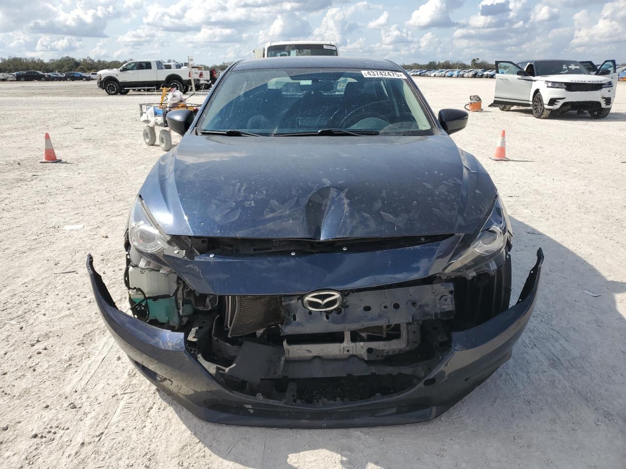 2014 Mazda 3 - Image 5