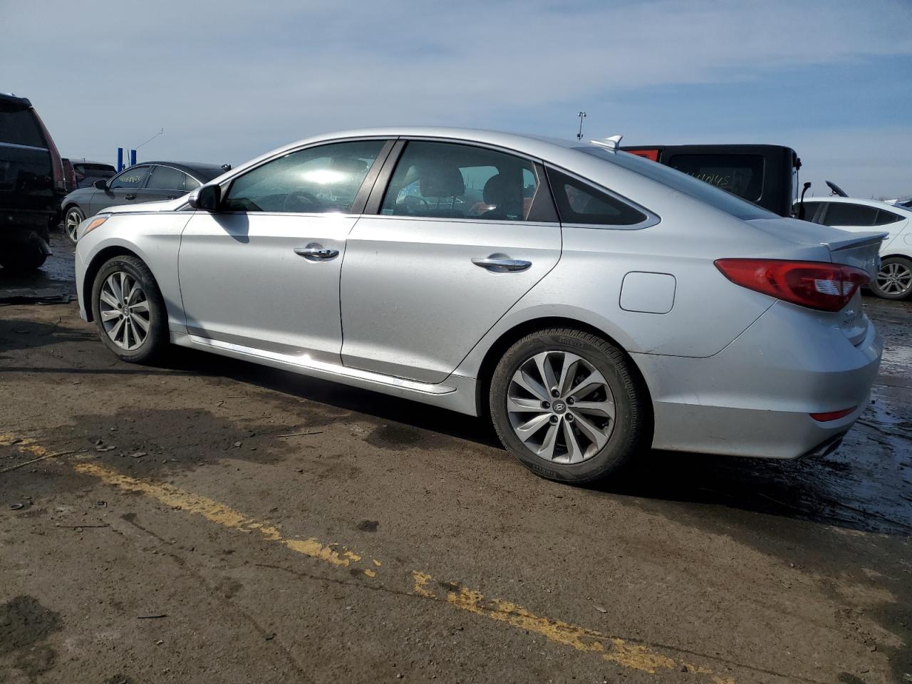 2015 Hyundai Sonata - Image 2