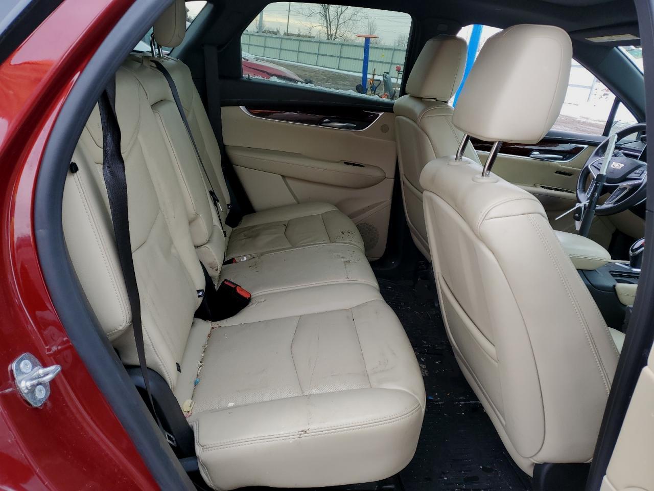2018 Cadillac XT5 - Image 11