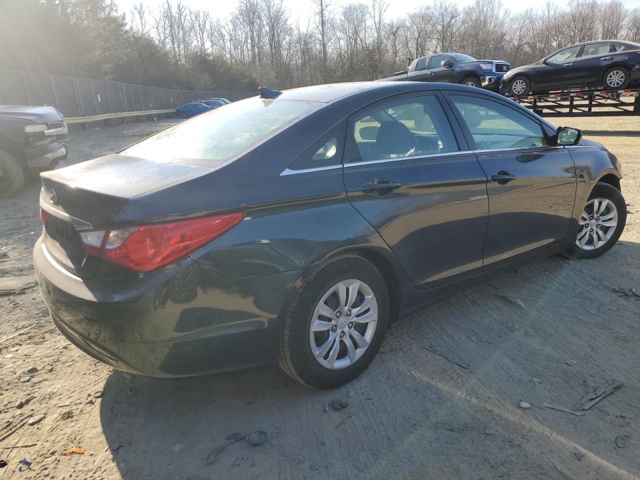 2013 Hyundai Sonata - Image 3