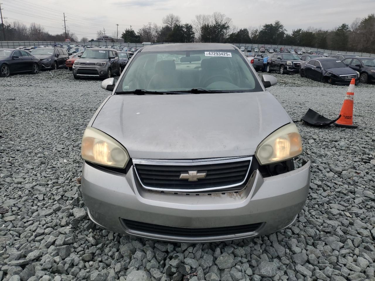 2006 Chevrolet Malibu - Image 5