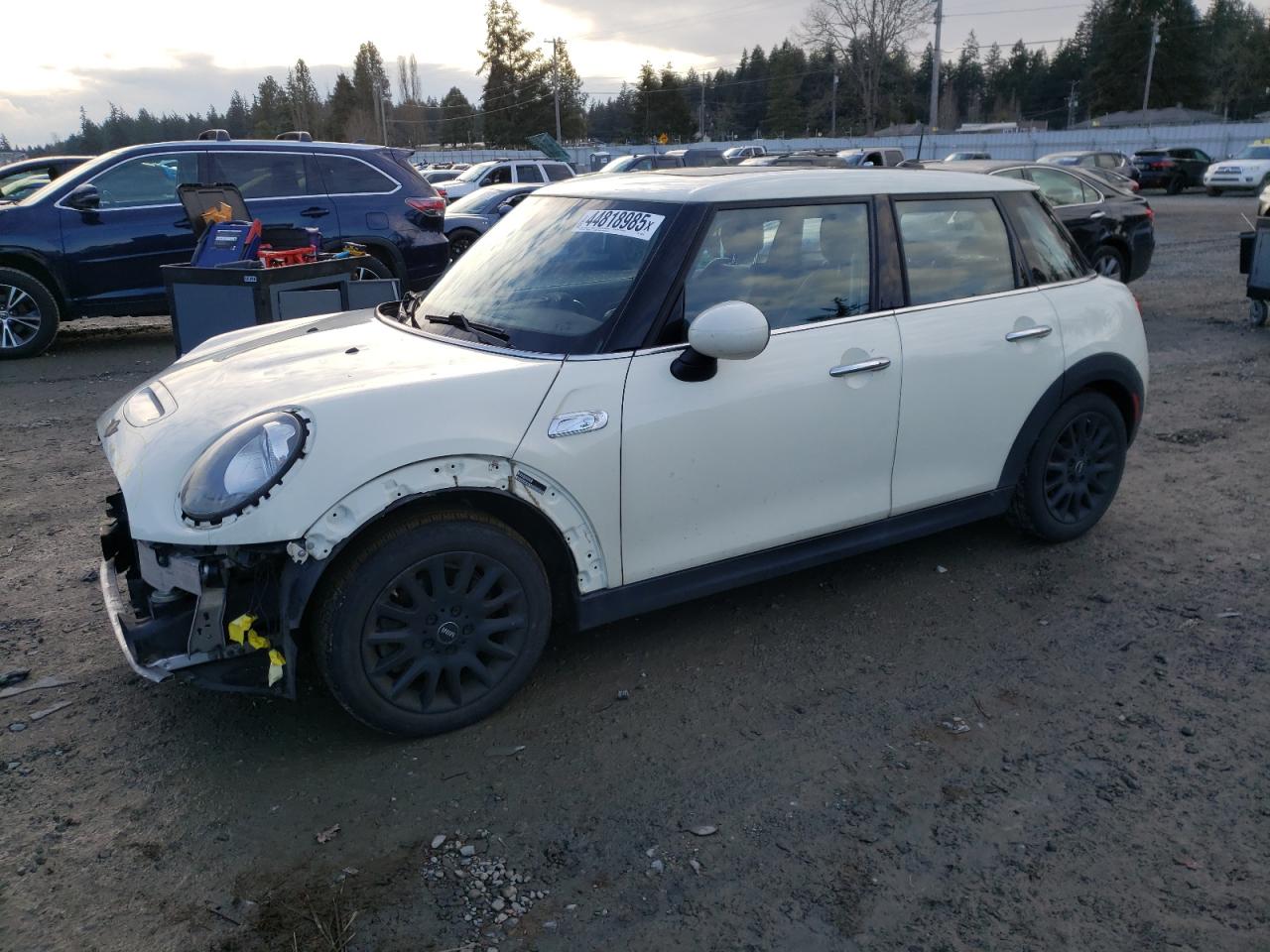 2016 MINI Cooper - Image 1