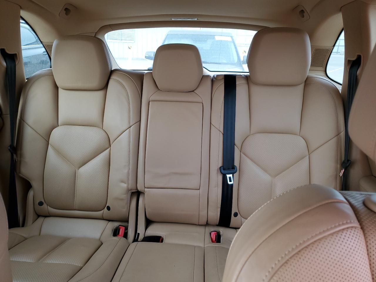 2016 Porsche Cayenne - Image 10