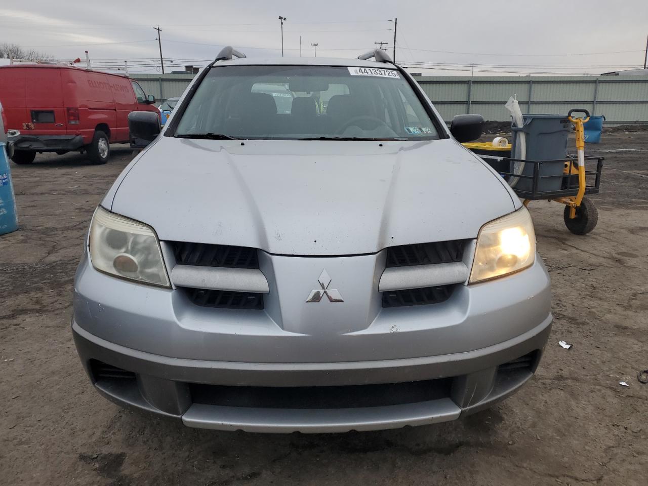 2006 Mitsubishi Outlander - Image 5