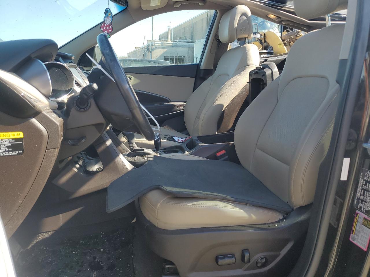 2017 Hyundai Santa Fe - Image 7