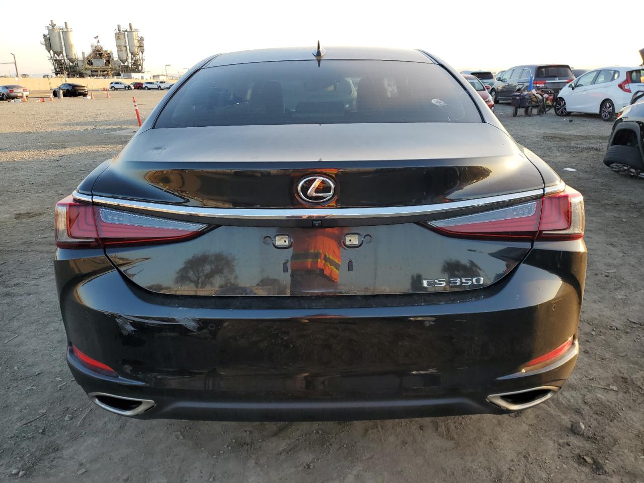 2020 Lexus ES - Image 6