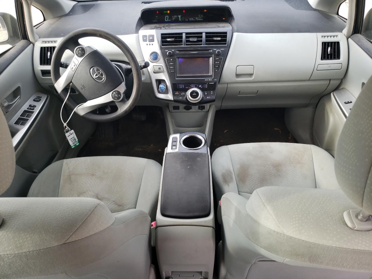 2014 Toyota Prius - Image 8