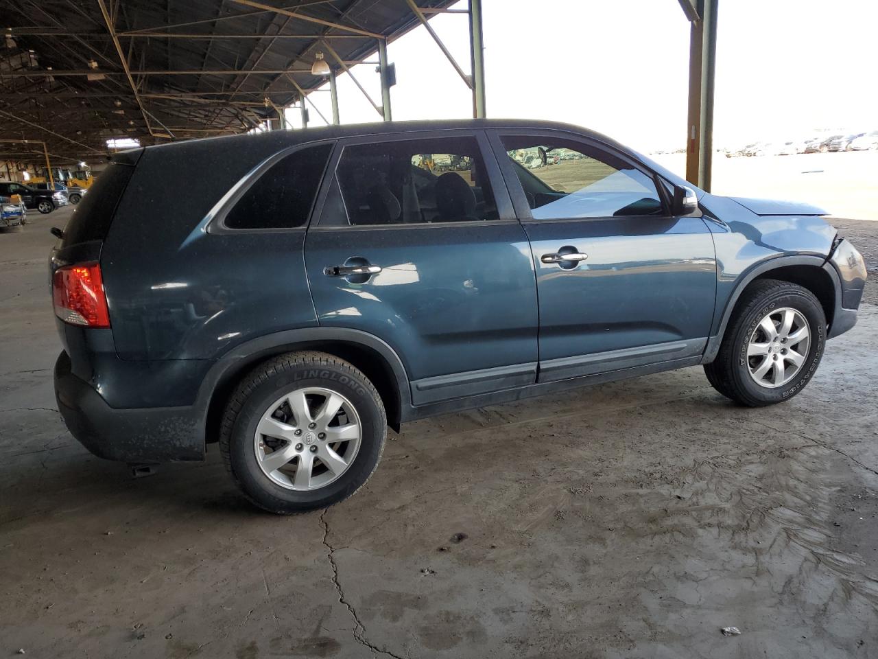 2011 Kia Sorento - Image 3