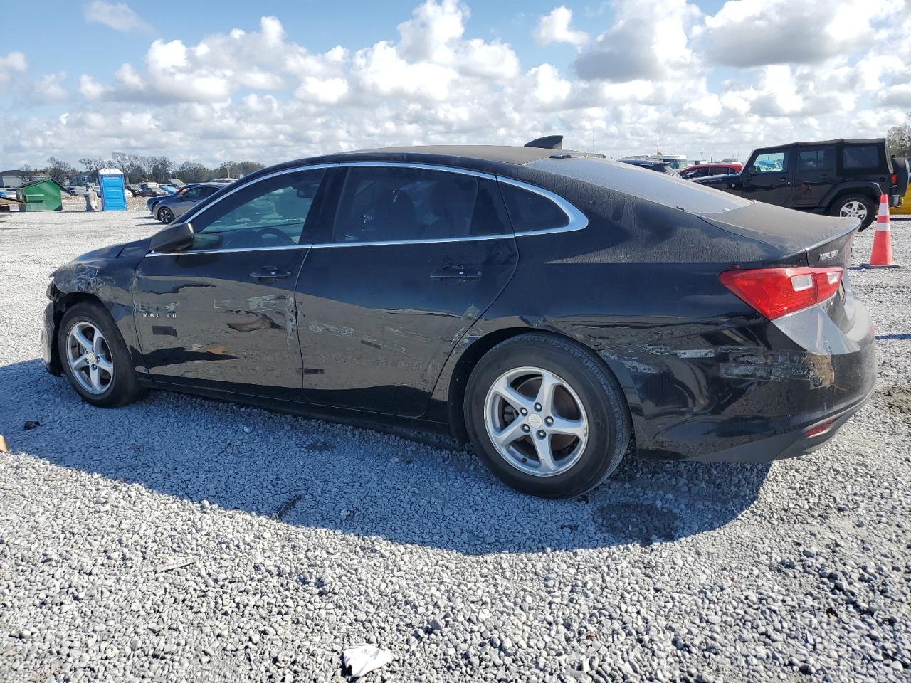 2016 Chevrolet Malibu - Image 2
