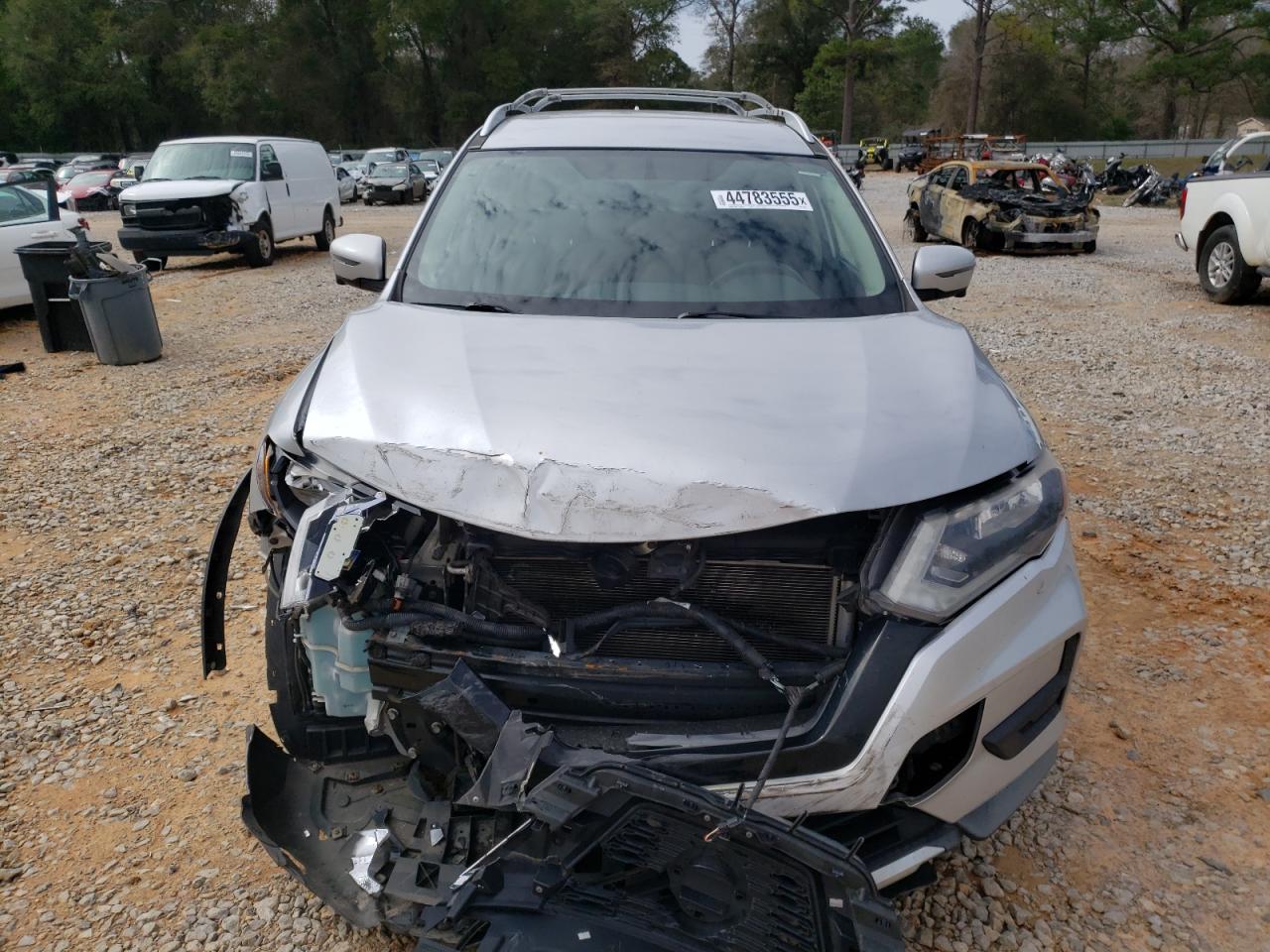 KNMAT2MV7HP564812 NISSAN ROGUE 2017