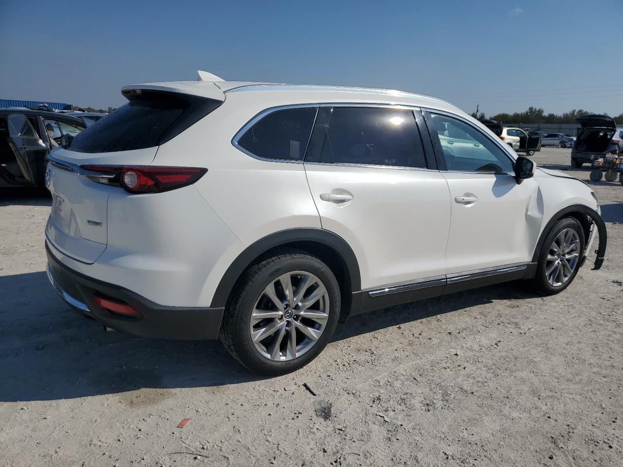 2017 Mazda CX-9 - Image 3