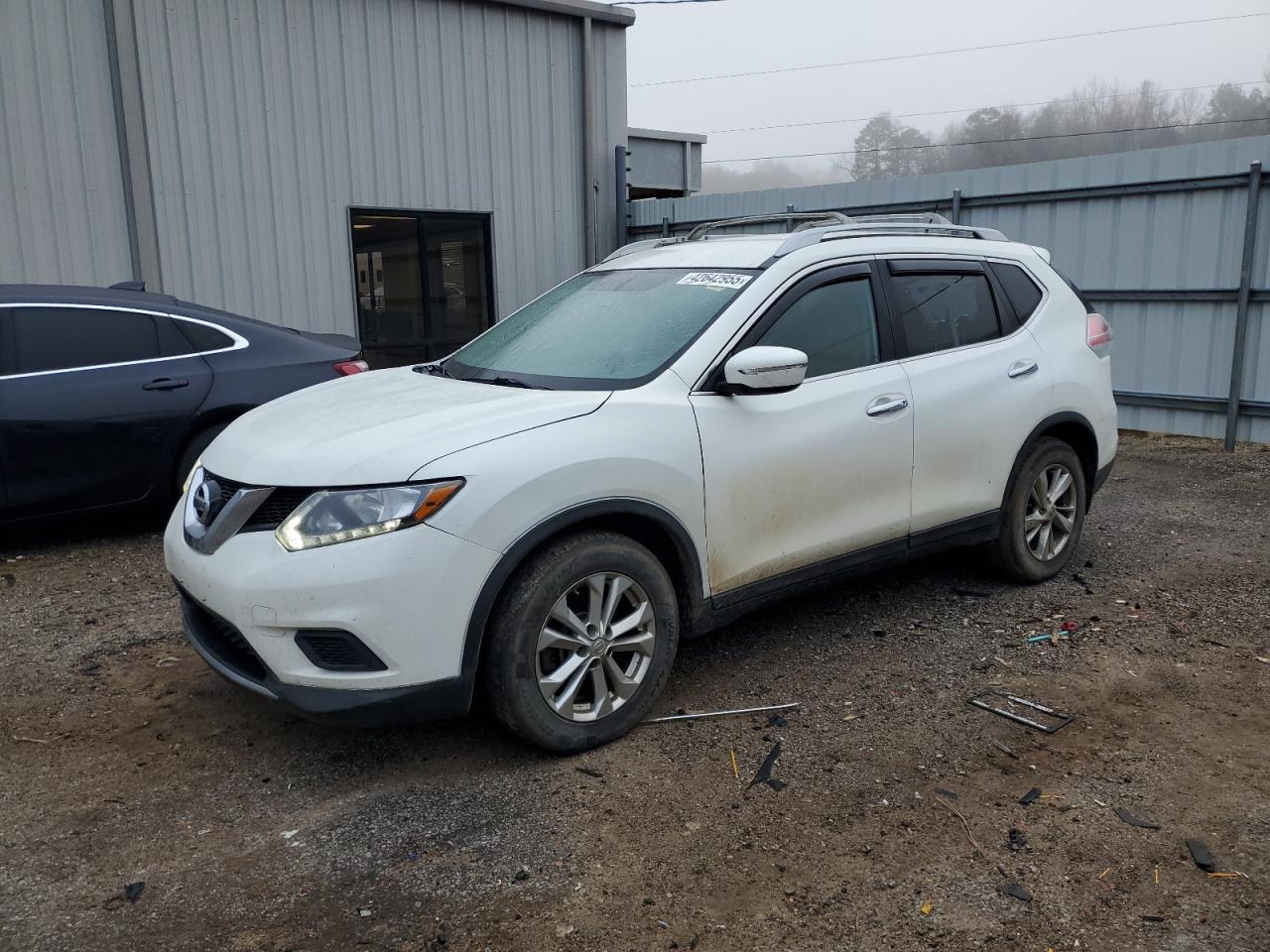 2015 Nissan Rogue - Image 1