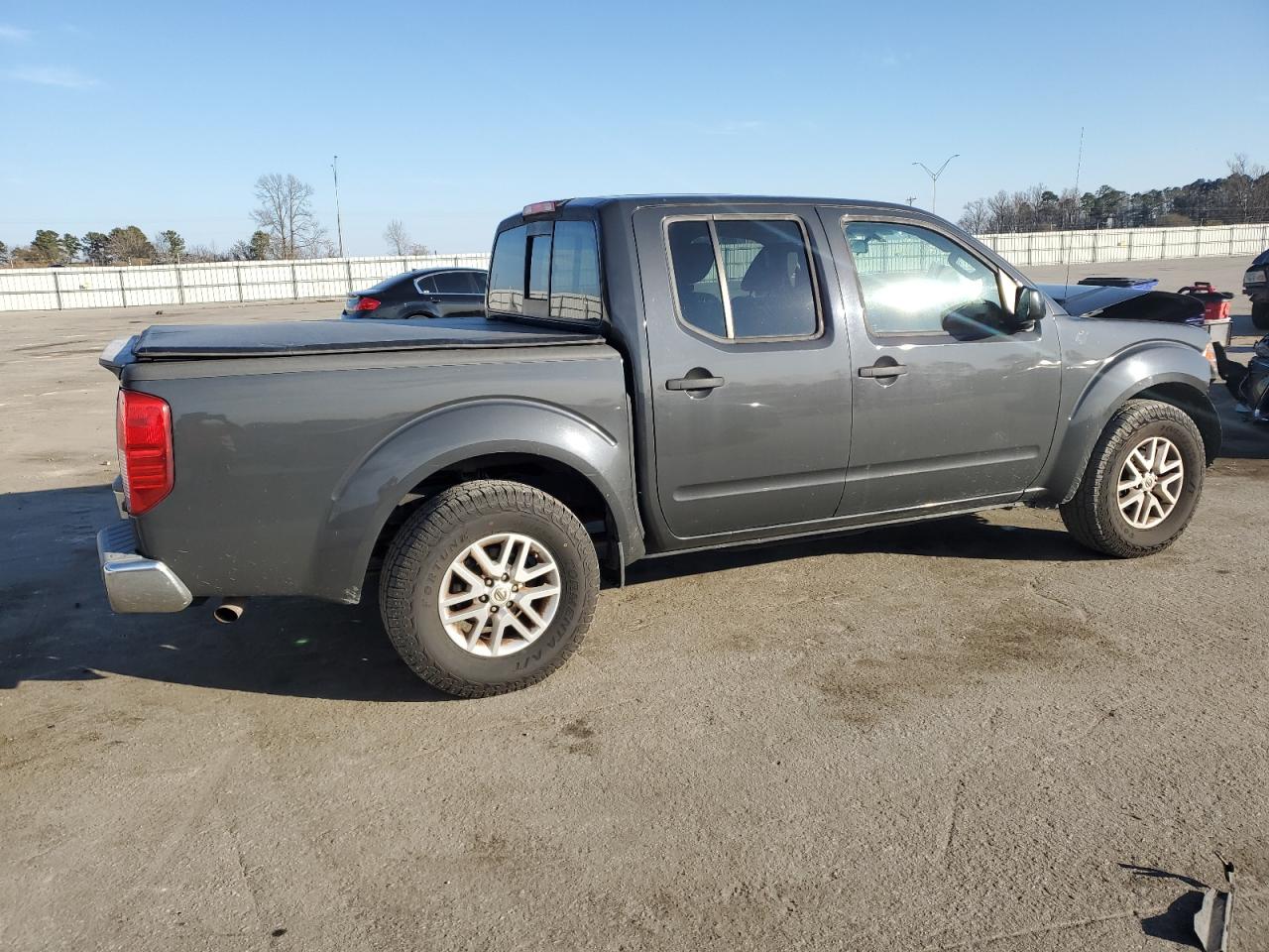 2015 Nissan Navara (Frontier) - Image 3