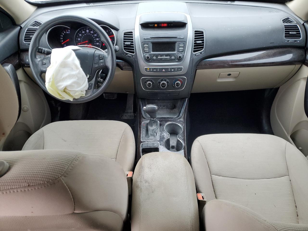 2015 Kia Sorento - Image 8