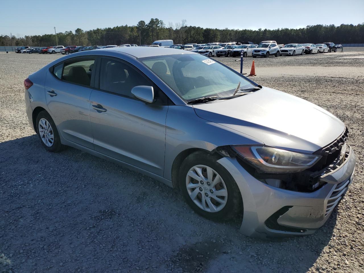 2017 Hyundai Elantra - Image 4