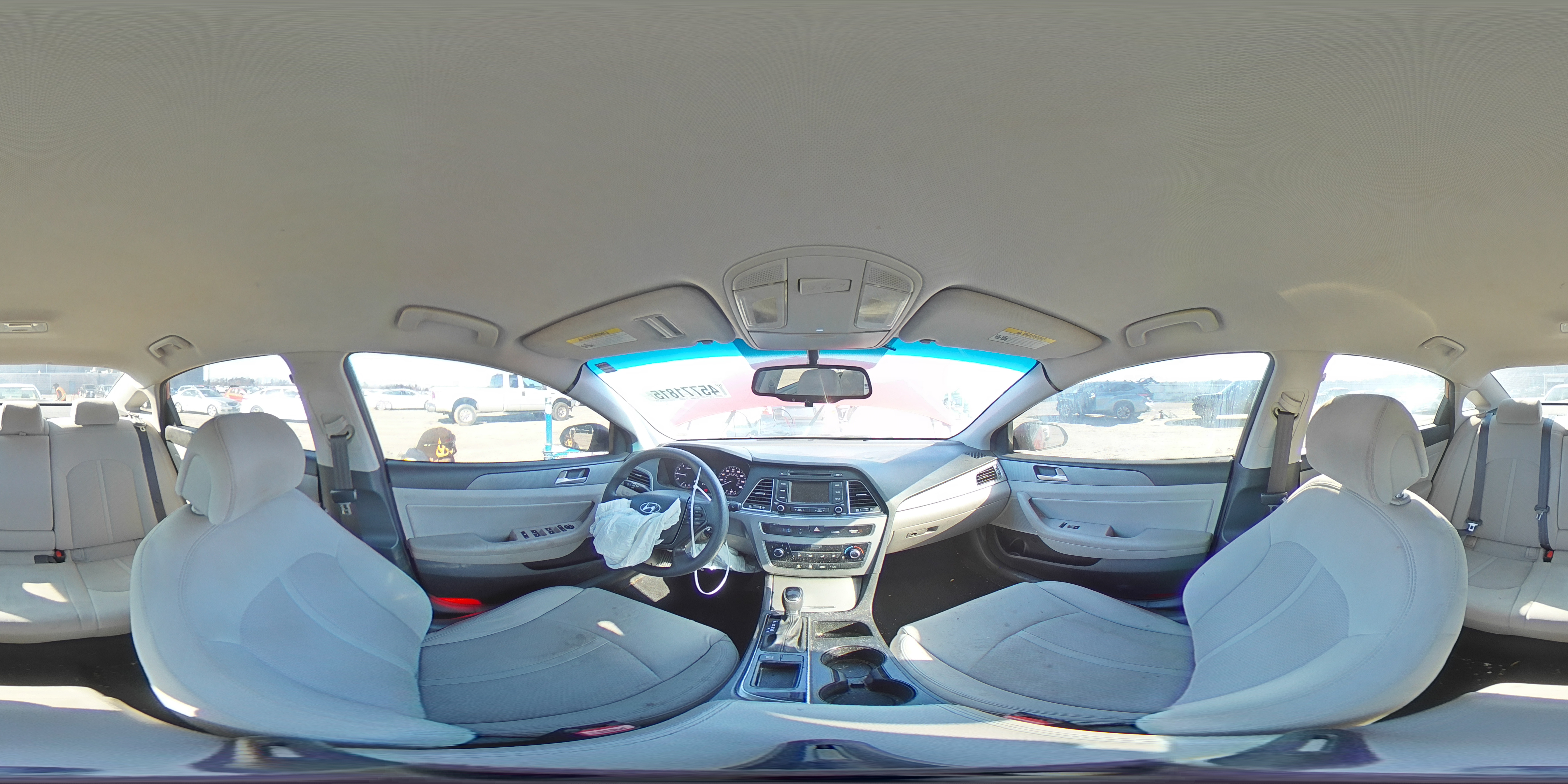 2015 Hyundai Sonata - Image 12