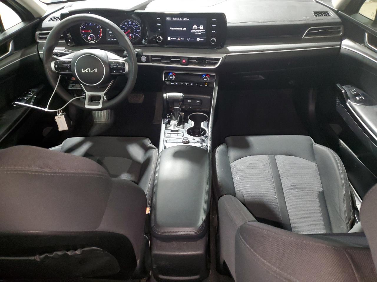 2022 Kia K5 - Image 8