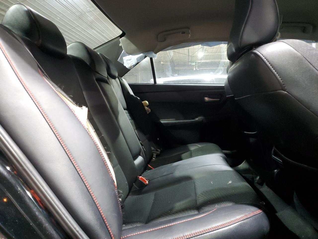 2016 Toyota Camry - Image 11