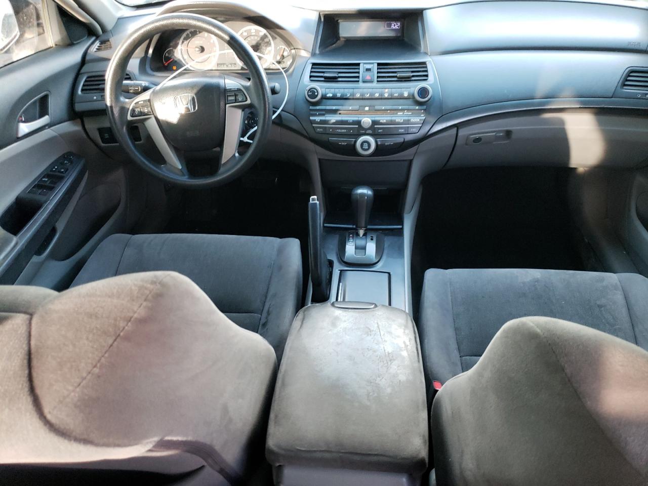 2009 Honda Accord - Image 8