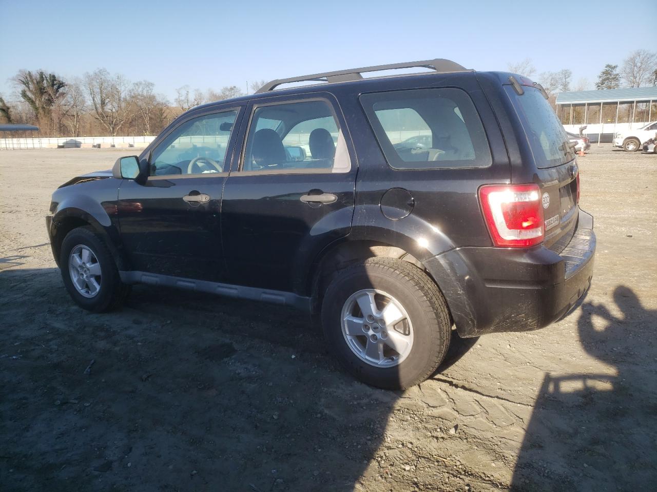 2009 Ford Escape - Image 2