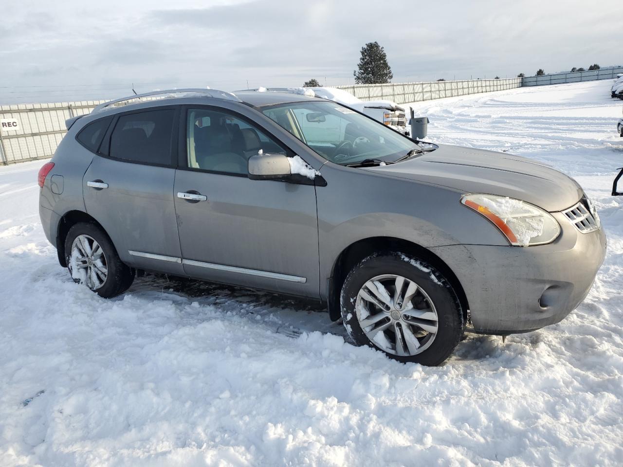 2012 Nissan Rogue - Image 4