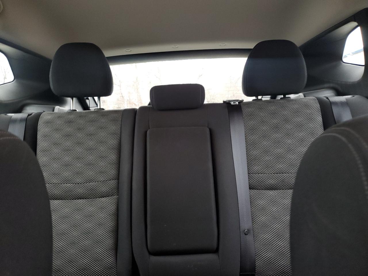 2018 Nissan Rogue - Image 10
