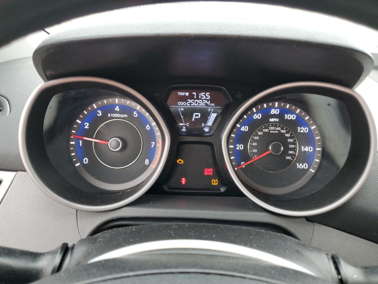 2012 Hyundai Elantra - Image 9