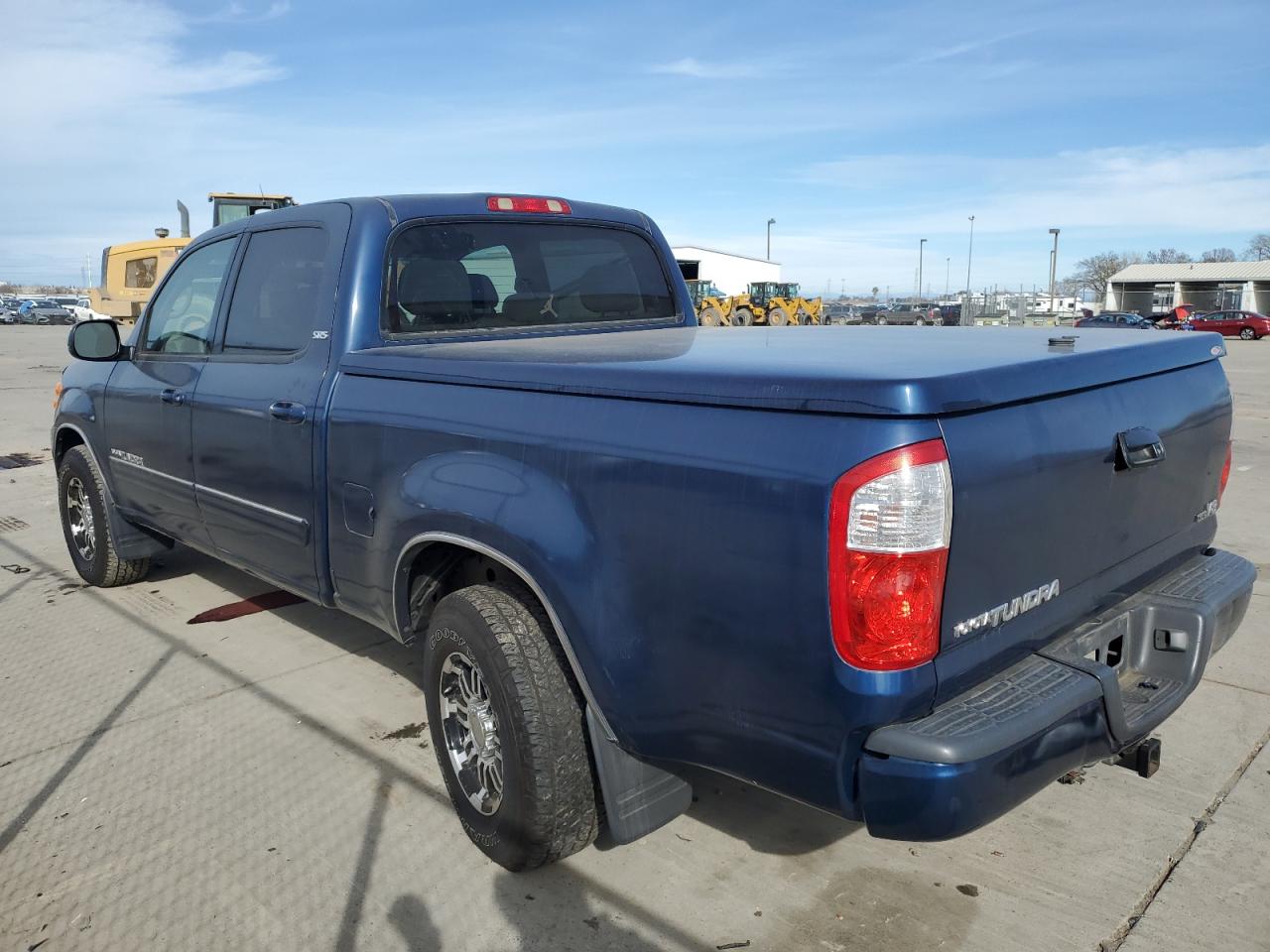 2004 Toyota Tundra - Image 2